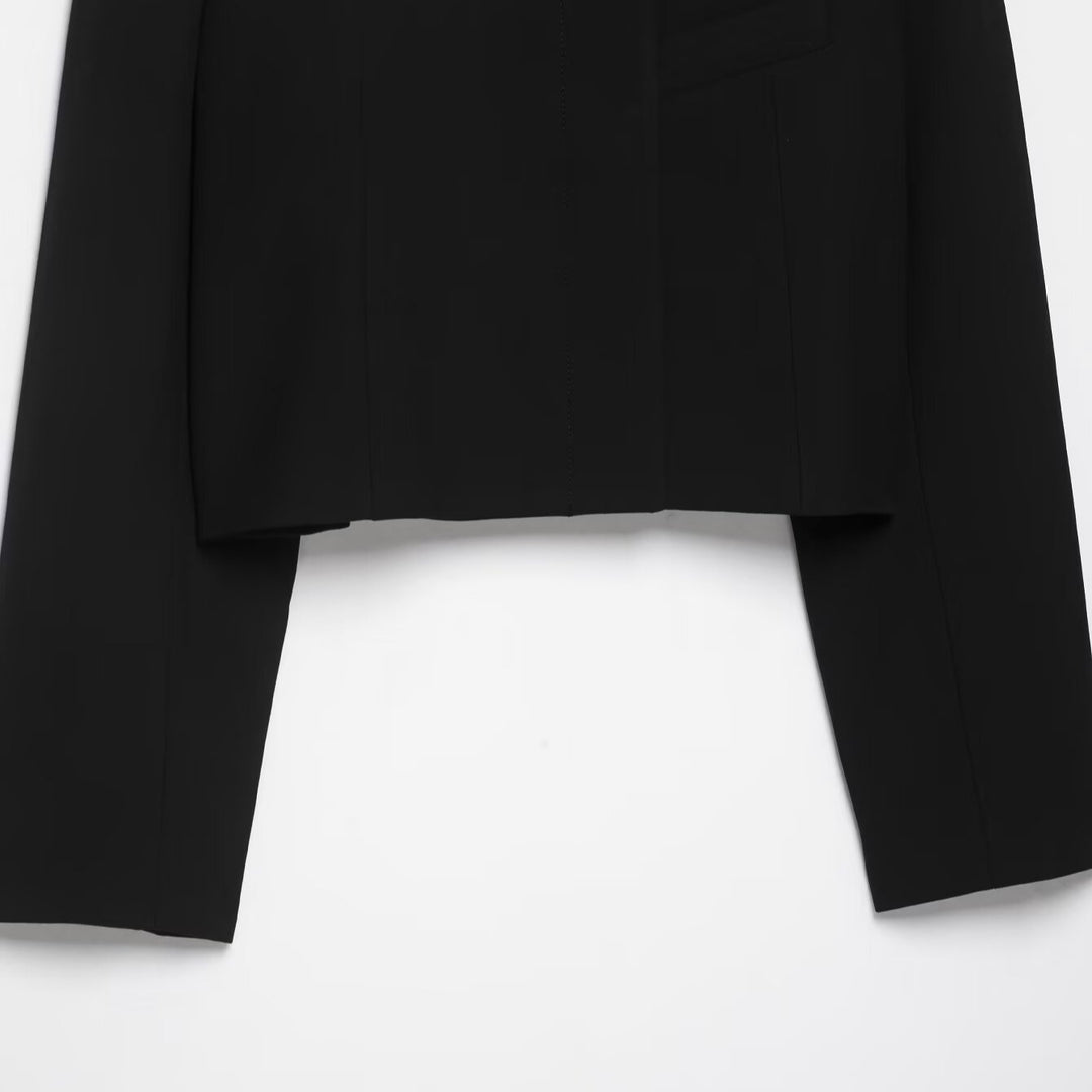 Damen Kurzblazer im Cropped‑Schnitt mit Stehkragen Nord Taschen
