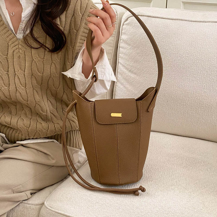 Damen Beuteltasche mit modernem Kordelzug und edlem Design Nord Taschen