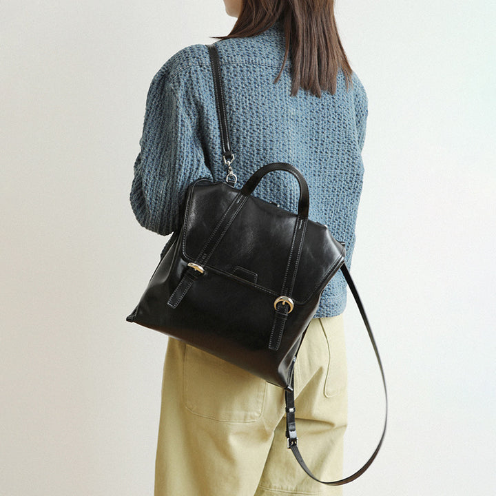 Damen Rucksacktasche aus glänzendem Kunstleder Nord Taschen