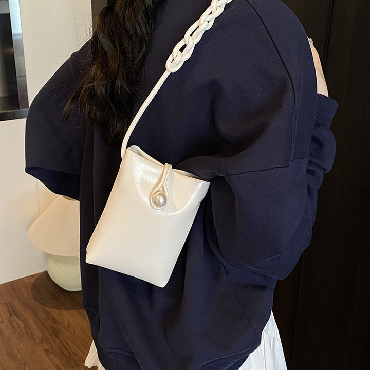 Damen elegante Handtasche mit perlenverziertem Verschluss Nord Taschen
