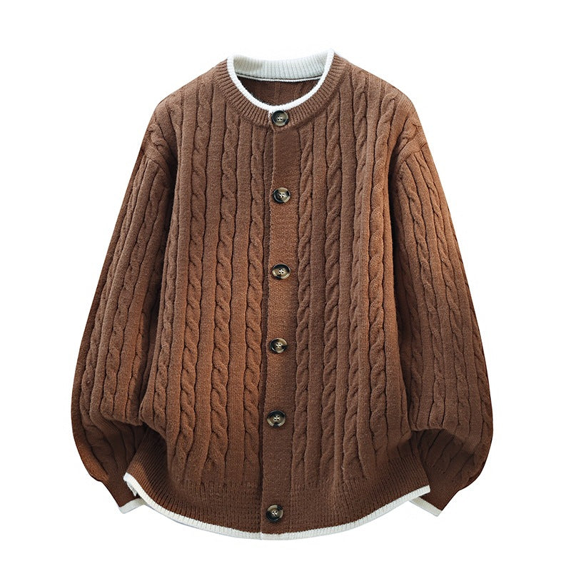 Damen Oversize Zopfstrick-Cardigan mit Rundhalsausschnitt, Holzknopfleiste & Kontrastbesatz Nord Taschen