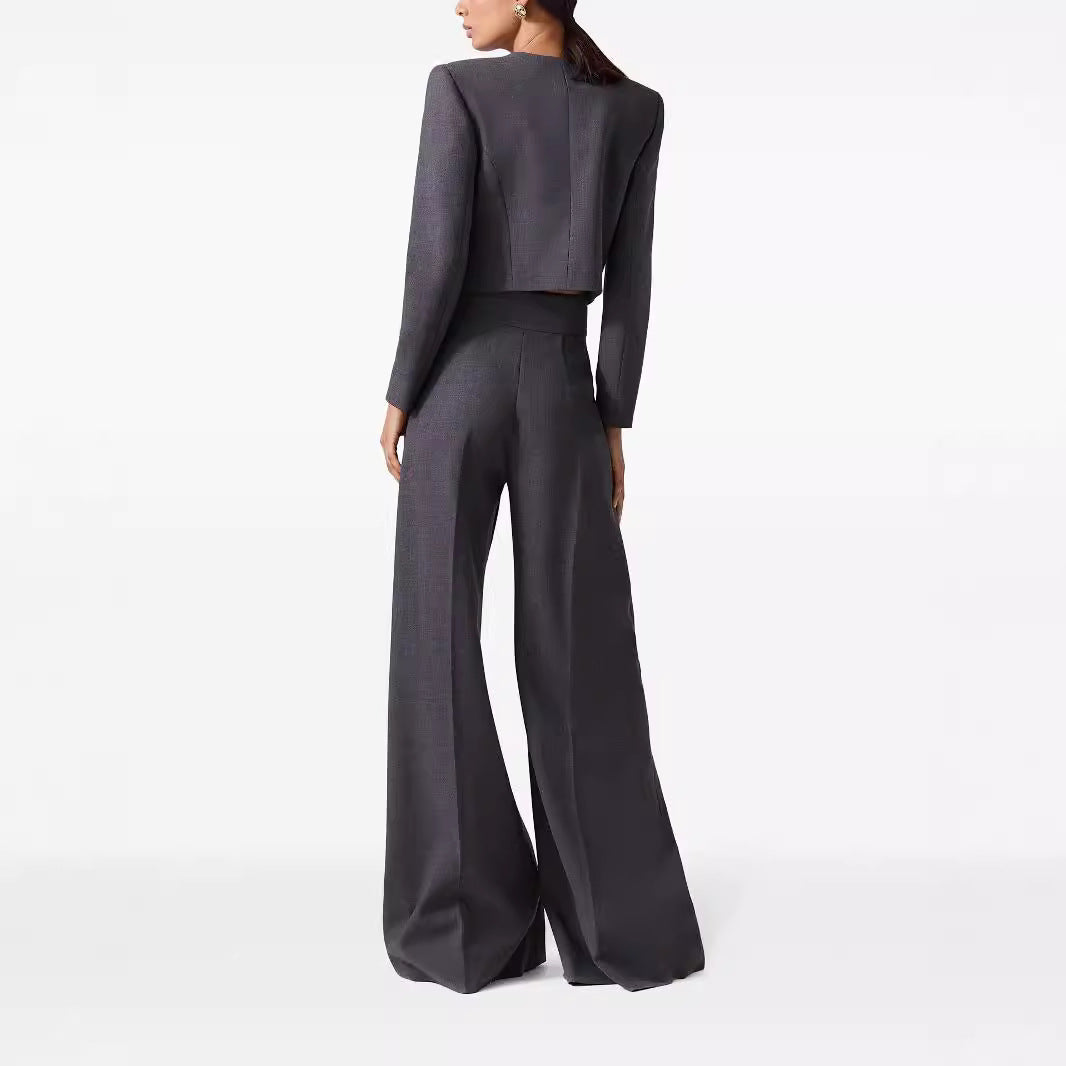 Damen Zweiteiliger Tailoring-Anzug Kurzblazer mit markanter Schulter und hochtaillierter Palazzohose Nord Taschen