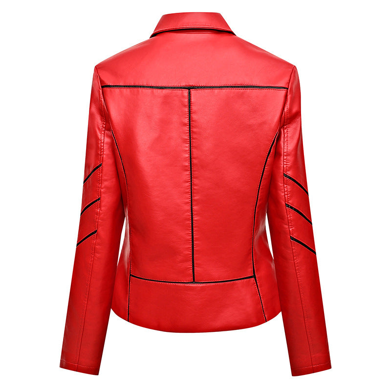 Damen Taillierte Kunstleder‑Bikerjacke mit asymmetrischen Ziernähten und Reißverschlusstaschen Nord Taschen
