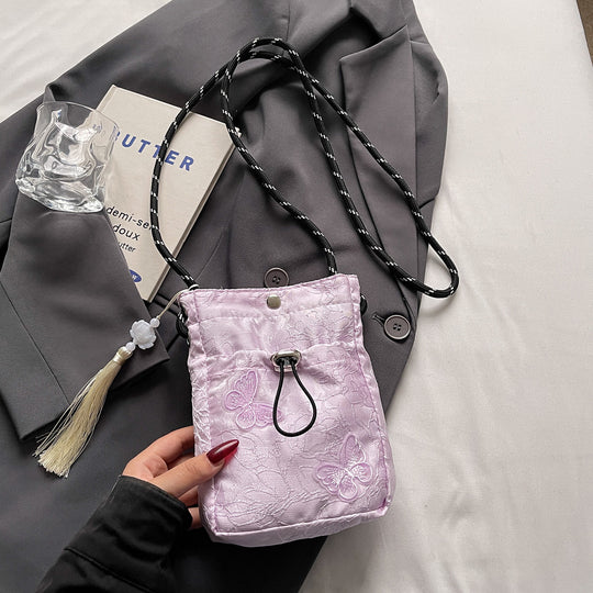 Damen Umhängetasche mit aufwendiger Stickereiarbeit Nord Taschen