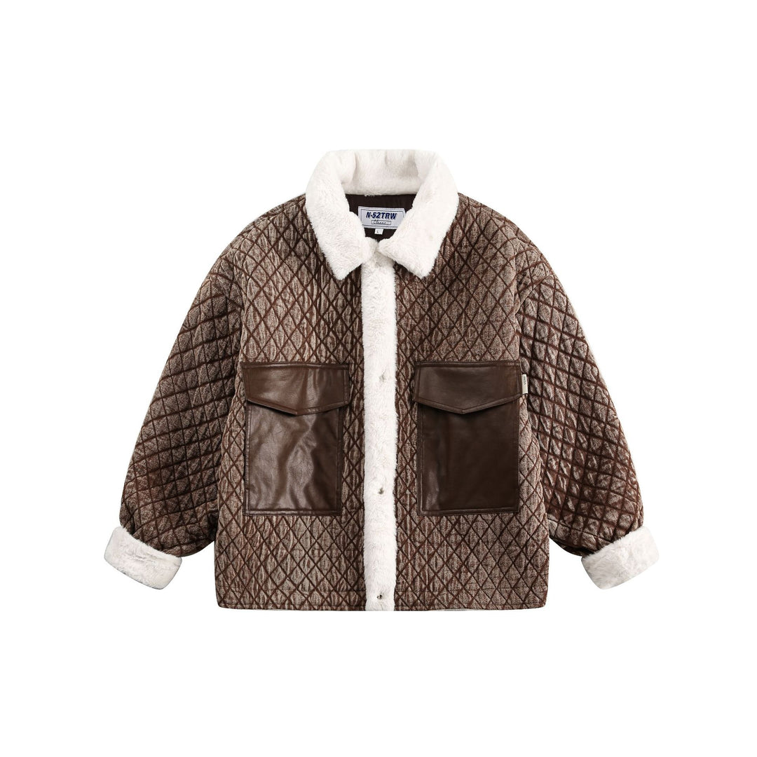 Damen Kurz geschnittene gesteppte Jacke mit Kunstfellkragen und Lederpatch‑Taschen Nord Taschen