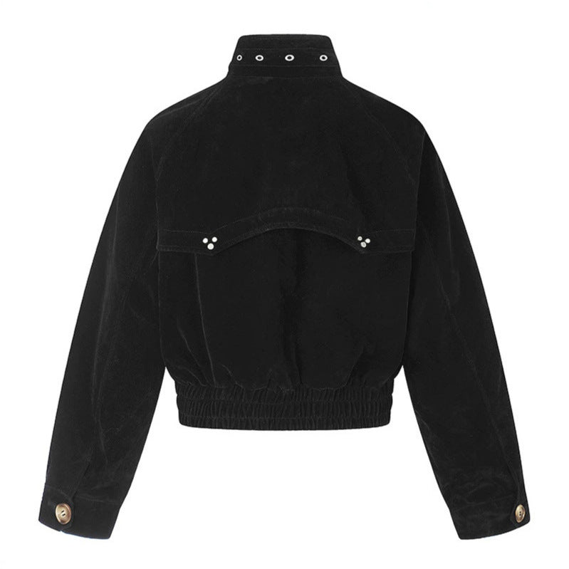Damen kurze Wildleder‑Bomberjacke mit hohem Stehkragen und metallischen Details Nord Taschen