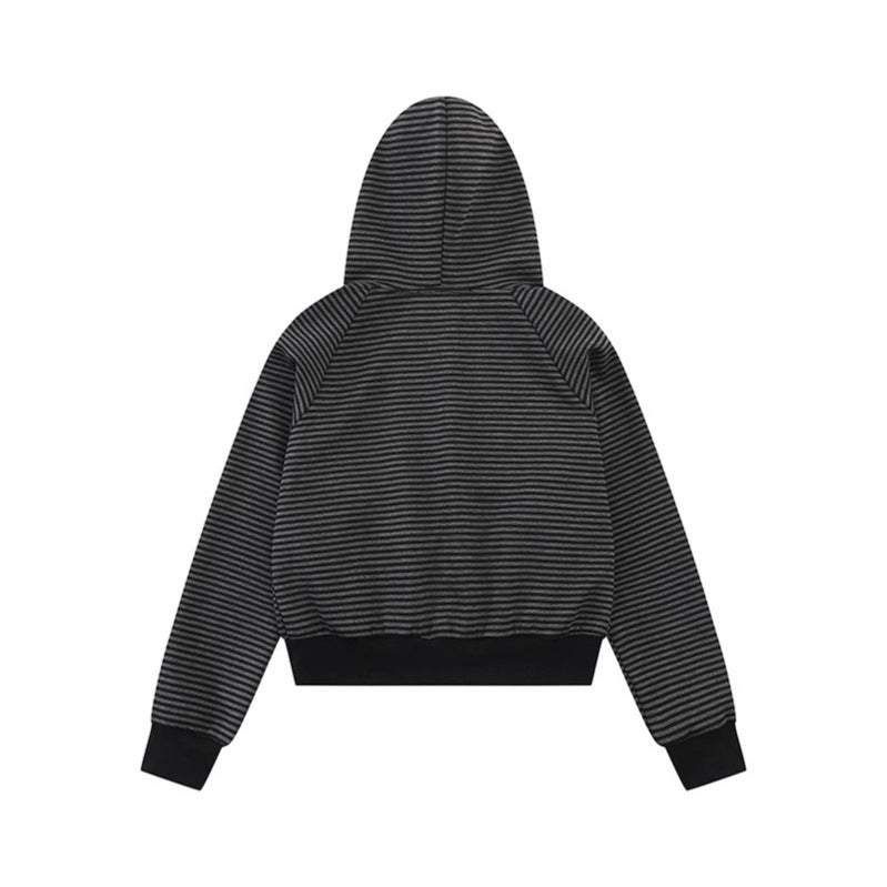Damen gestreifte Kapuzen-Sweatjacke im Marine‑Look mit Doppelreiher‑Optik und Frontreißverschluss Nord Taschen