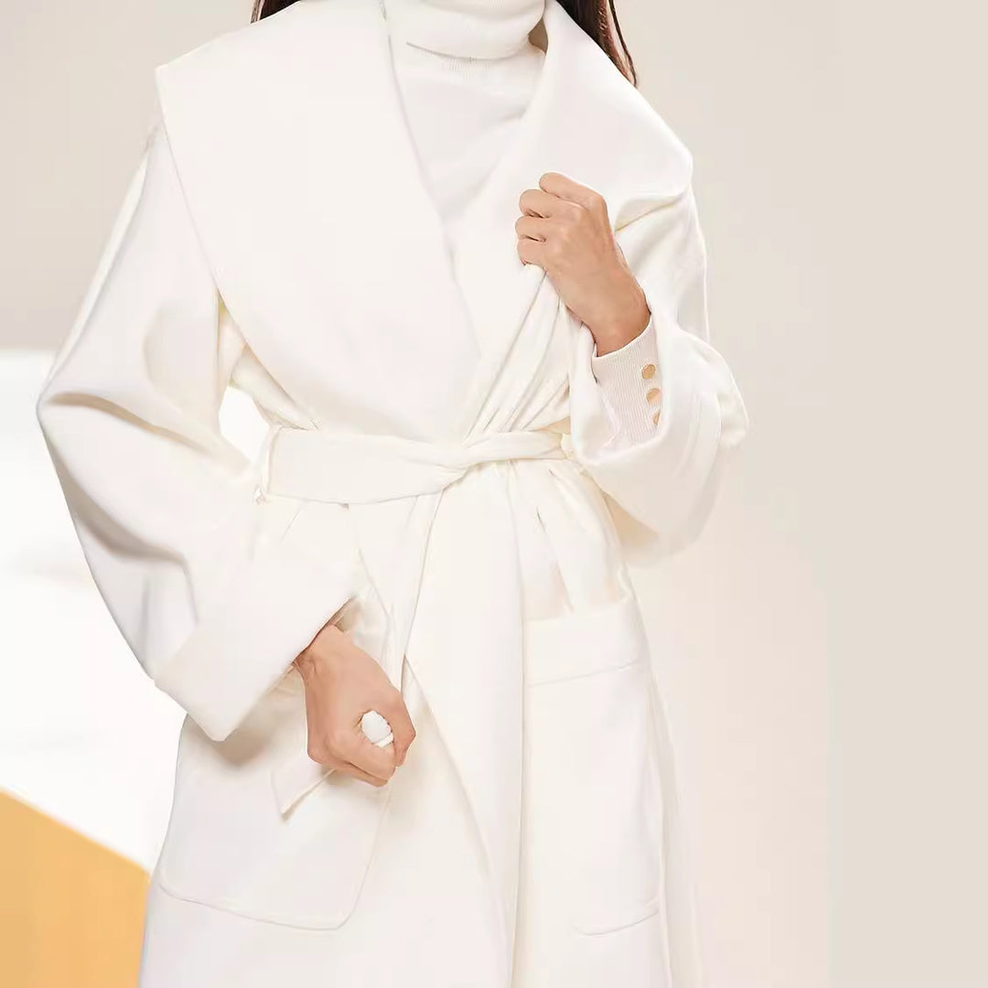 Damen Langer Oversize-Wickelmantel mit großzügigem Schalkragen und Bindegürtel Nord Taschen