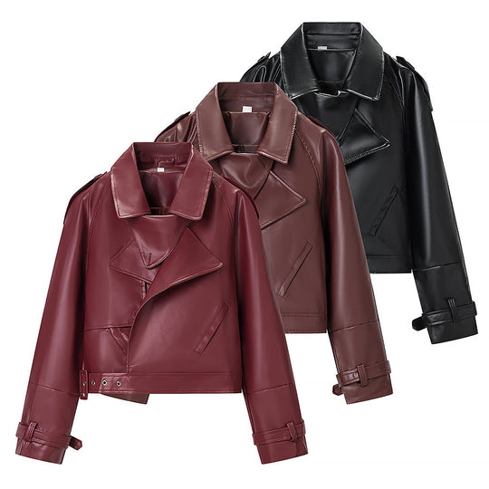 Damen Kurz geschnittene Bikerjacke aus Lederoptik mit asymmetrischer Reversklappe und Taillenriegel Nord Taschen