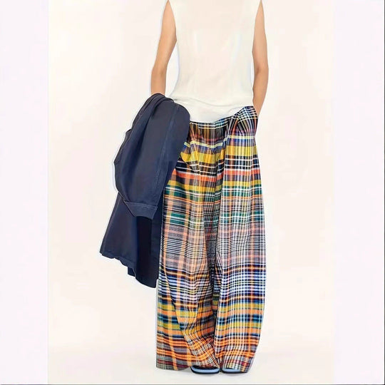 Damen weite Karohose mit elastischem Bund und fester WNord Taschenstruktur Nord Taschen