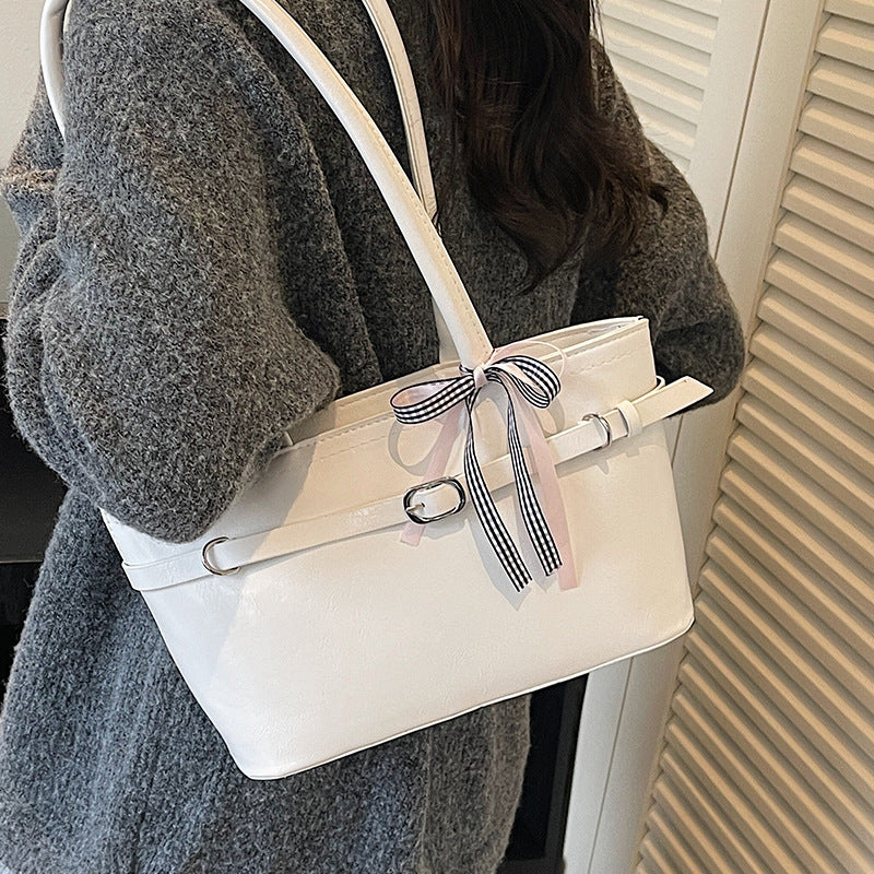 Damen Handtasche mit schickem, minimalistischen Design und elegantem Knoten Nord Taschen