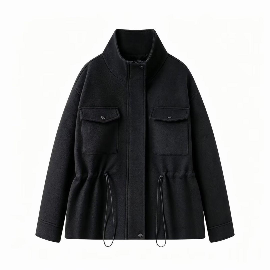 Damen Kurzjacke mit Tunnelzug, hohem Stehkragen und aufgesetzten Pattentaschen Nord Taschen