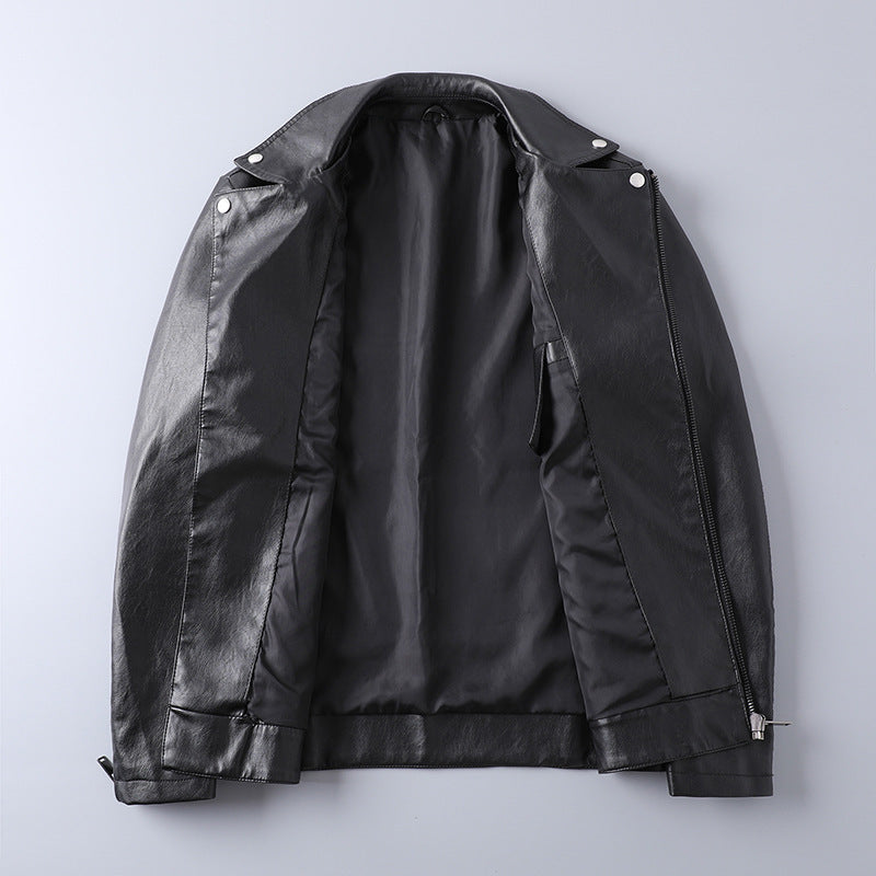 Herren Slim-Fit Kunstleder-Motojacke mit asymmetrischem Reißverschluss und cleanem Reverskragen Nord Taschen