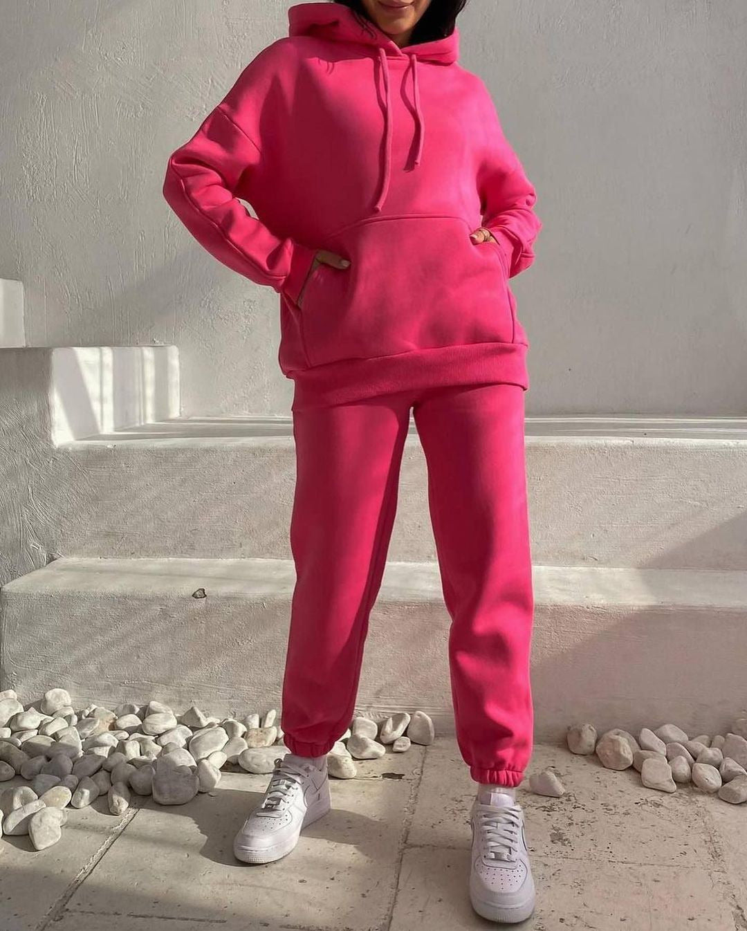 Damen Oversize Loungewear-Set aus weichem Baumwollmischfleece mit Kapuzenpullover und schmal zulaufender Jogginghose Nord Taschen