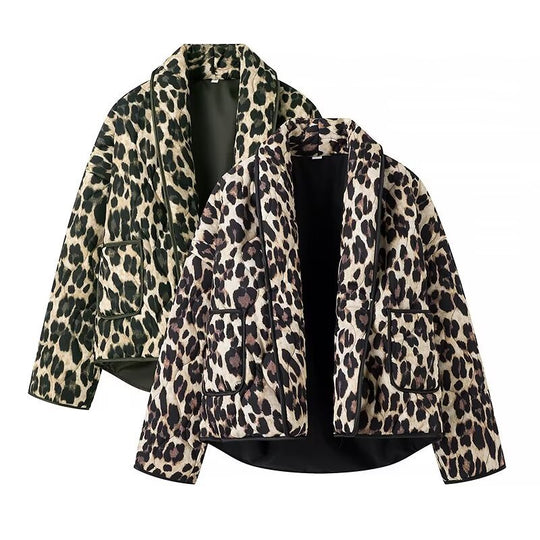 Damen Gepolsterte Kurzjacke im Leopardenprint mit Schalkragen und aufgesetzten Taschen Nord Taschen