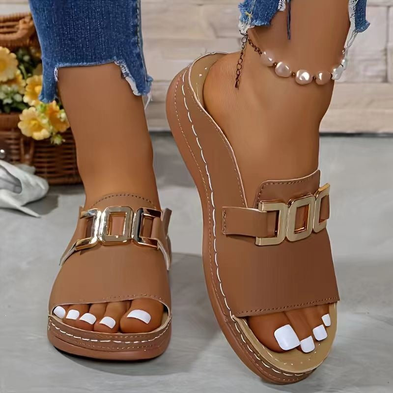 Damen elegante Zehentrenner-Sandalen mit dekorativem Schmuckdetail Nord Taschen