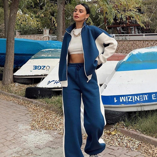 Damen sportliches Set mit hochgeschlossenem Kragen und weitem Hosenbein Nord Taschen