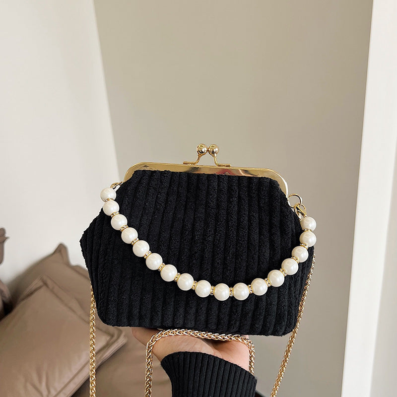 Damen elegante Clutch mit Perlenkette Nord Taschen