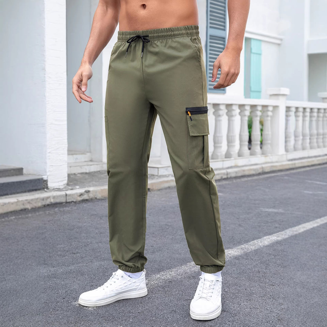 Herren Tech-Cargo-Jogginghose mit elastischem Tunnelzug, Reißverschluss‑Beintasche & eng anliegendem Fußbündchen Nord Taschen