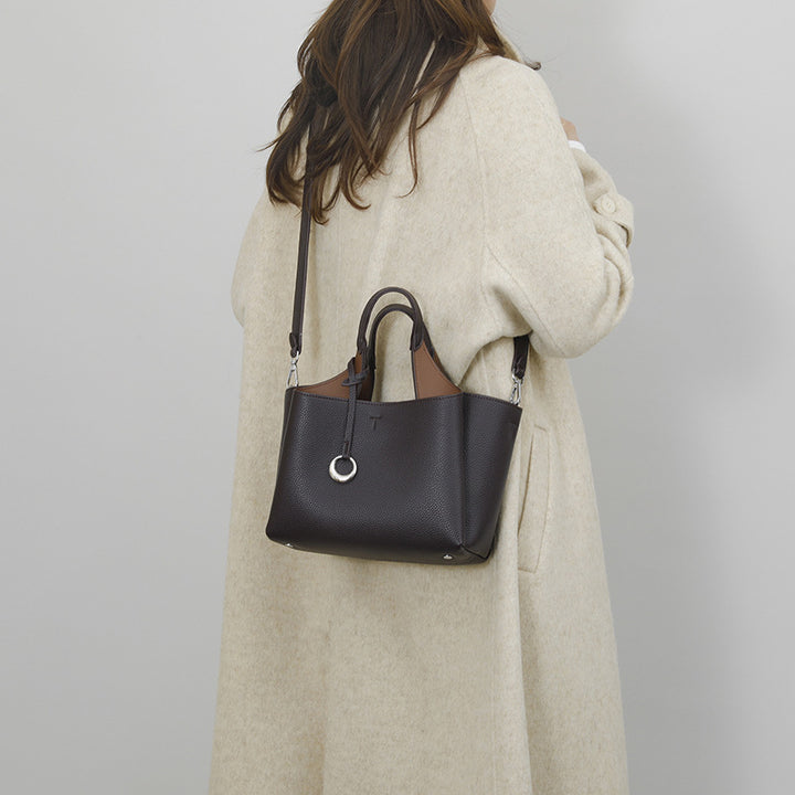 Damen elegante Handtasche mit modernem Lederdesign und verstellbarem Schulterriemen Nord Taschen