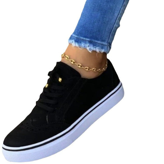 Damen Sneaker im eleganten Vintage-Look mit modischen Broguemustern