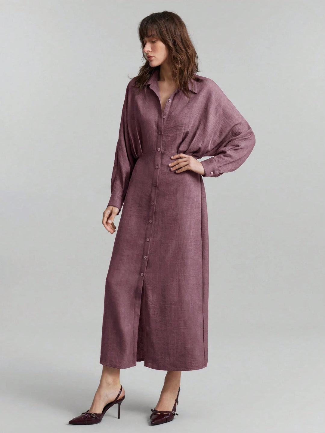 Damen Leinen-Maxikleid mit Hemdkragen, durchgehender Knopfleiste und Fledermausärmeln Nord Taschen