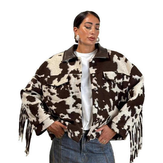 Damen Kurzjacke im Cowprint mit Fransen, Kunstfell‑Optik und Lederkragen Nord Taschen