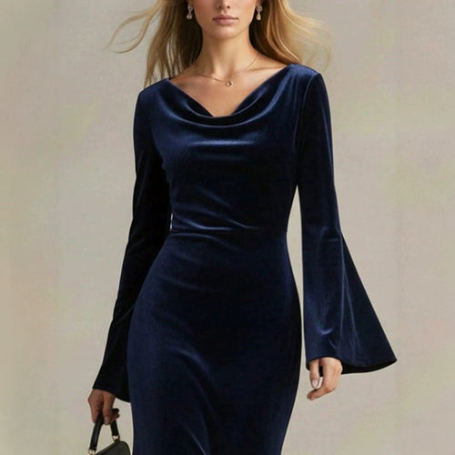 Damen Samt-Abendkleid mit Wasserfall-Ausschnitt, taillierter Silhouette und ausgestellten Trompetenärmeln Nord Taschen
