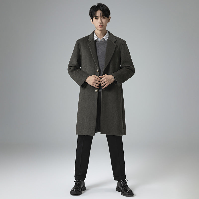 Herren Eleganter Longline-Wollmantel mit minimalistischem Revers und taillierter Silhouette Nord Taschen
