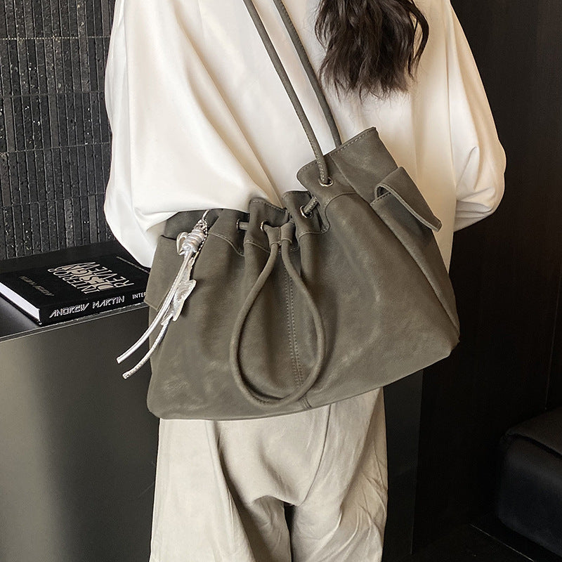 Damen modische Schultertasche mit Kordelzug Nord Taschen