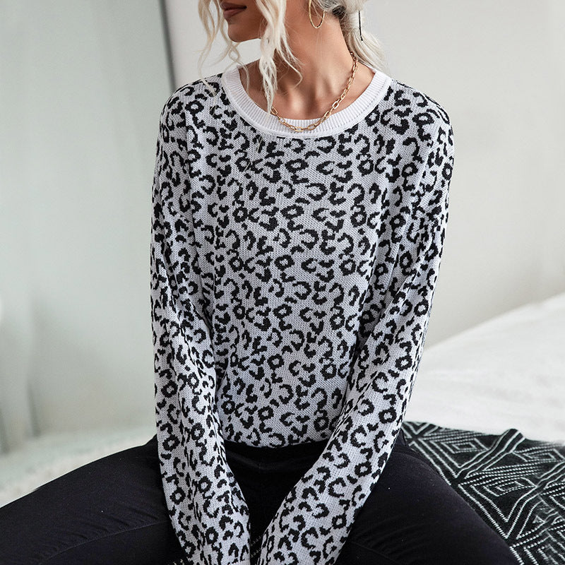 Damen Leichter Strukturstrick-Pullover mit Leoparden-Jacquard und geripptem Rundhalsausschnitt Nord Taschen