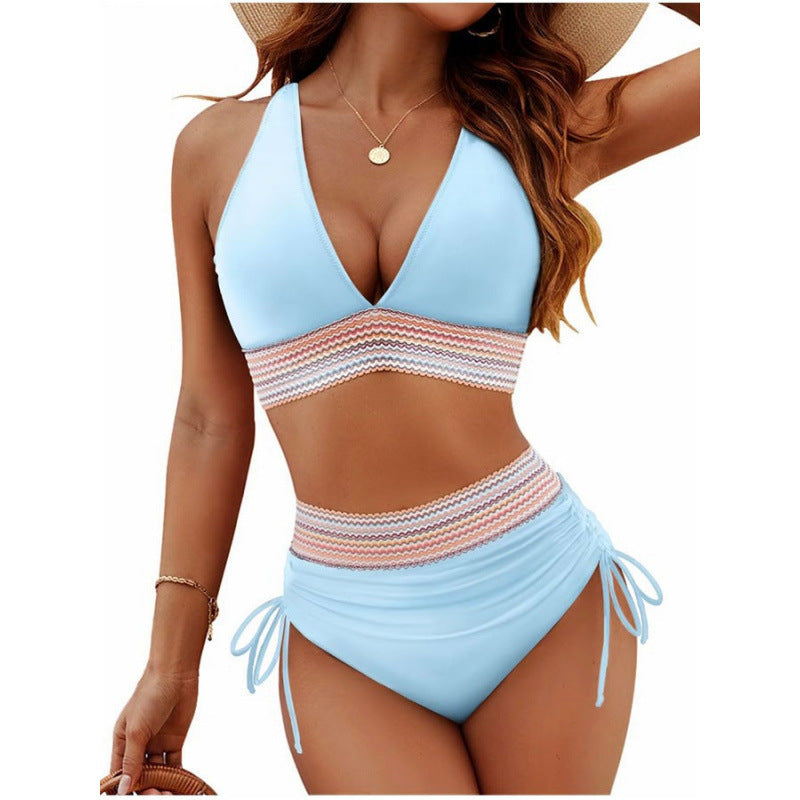 Damen Triangel-Bikini mit verstellbaren Riemen und moderner Rüschenoptik