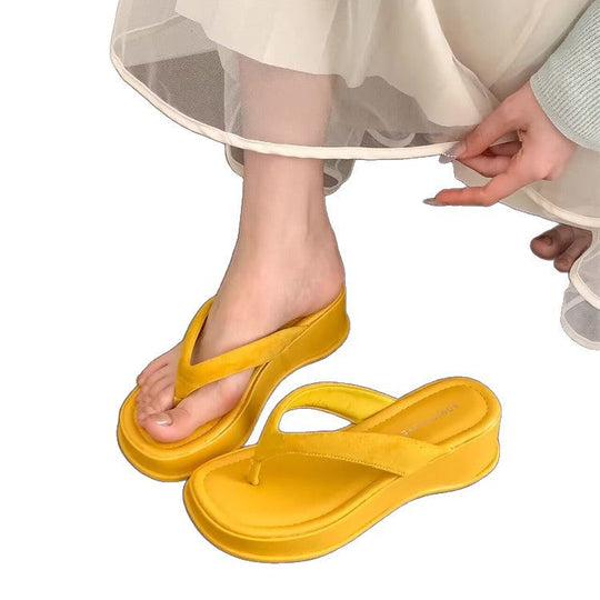 Damen trendige Wedge-Zehentrenner mit elegantem Obermaterial