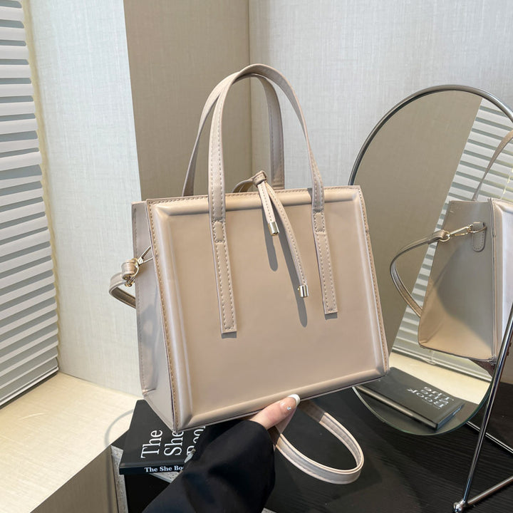 Damen elegante Handtasche im minimalistischen Design mit abnehmbaren Trageriemen Nord Taschen