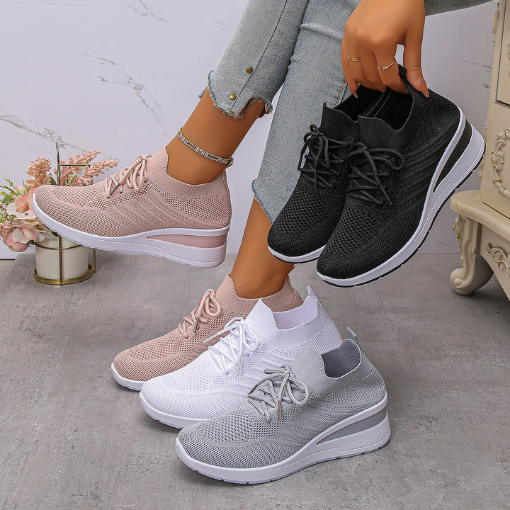 Damen Sportliche Wedge-Sneaker mit atmungsaktivem Mesh-Obermaterial und rutschfester Sohle