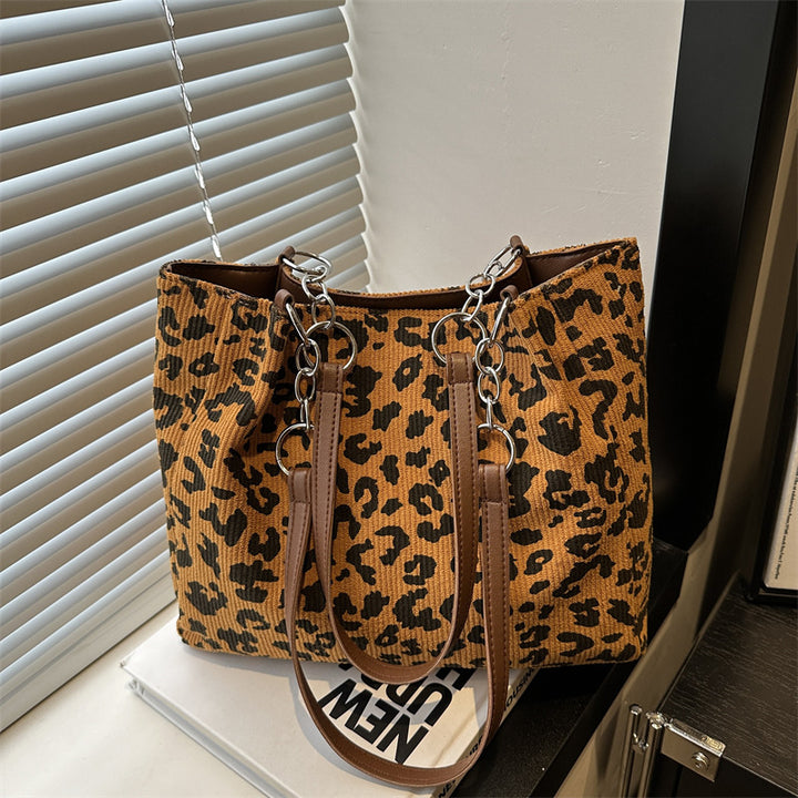 Damen Beuteltasche im modernen Leopardenmuster Nord Taschen