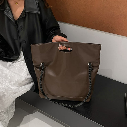 Damen Umhängetasche mit elastischem Klappdesign Nord Taschen