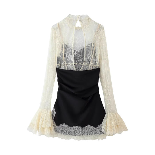 Damen Elegantes Slipkleid mit Spitzen-Overlay, Stehkragen und Volantärmeln Nord Taschen