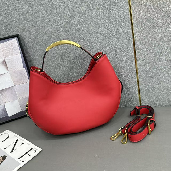Damen Handtasche mit elegantem Goldgriff Nord Taschen