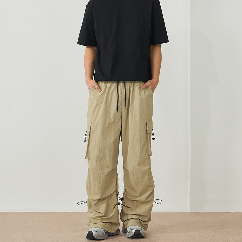 Herren Weite Nylon-Cargohose mit verstellbaren Saumkordeln und Tunnelzugbund Nord Taschen