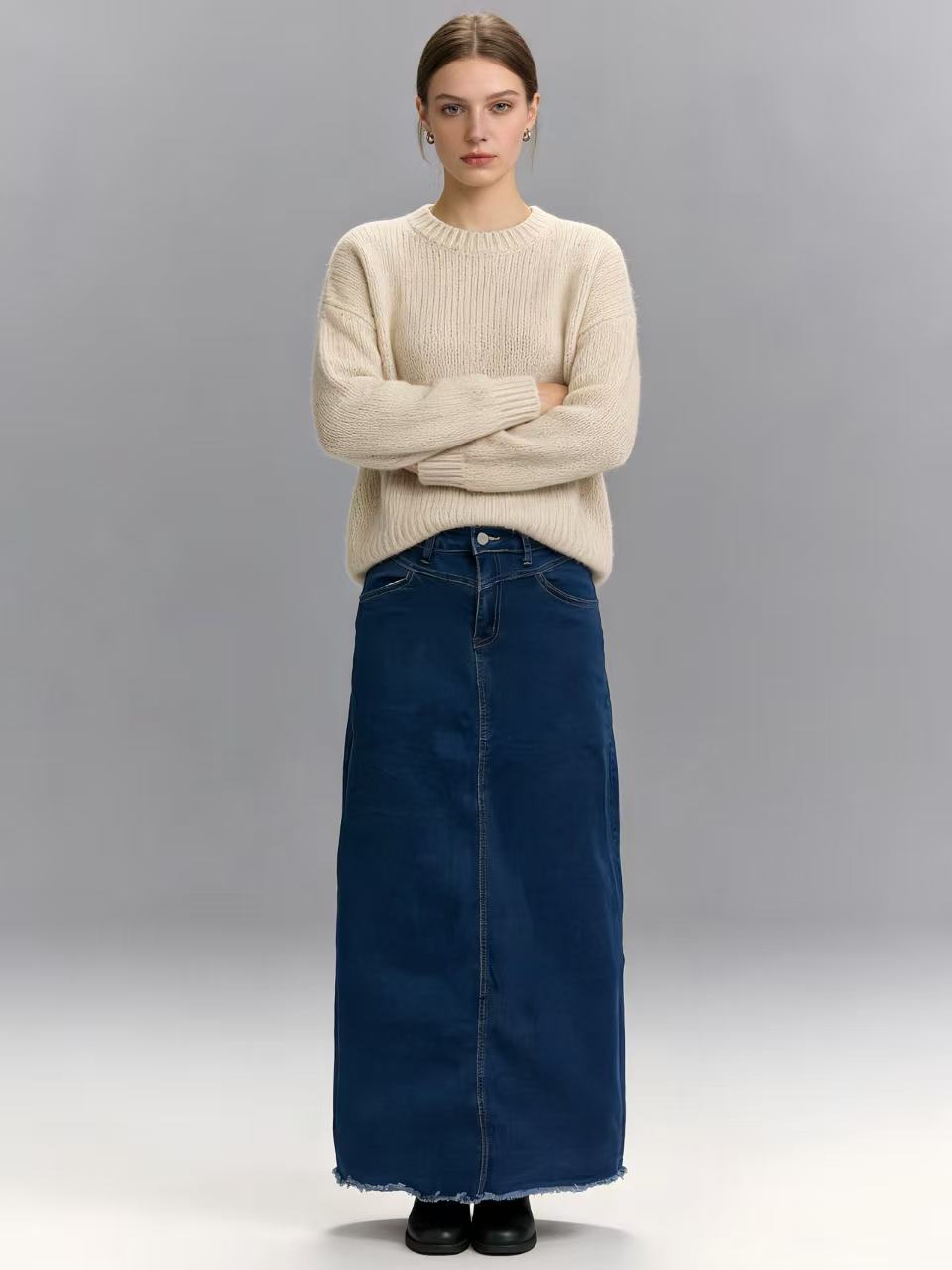 Damen langer High-Waist Denim-Maxirock mit gerader Silhouette und rohem Saum Nord Taschen