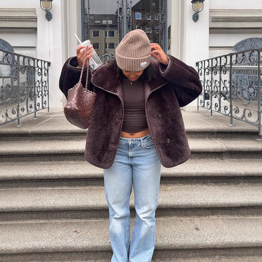 Damen Boxy-Fauxfur-Jacke mit voluminösem Schalkragen und kastiger Silhouette Nord Taschen
