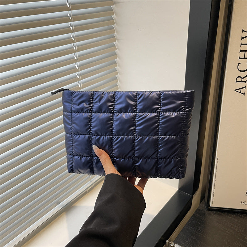 Damen elegante Clutch im modernen Steppmuster Nord Taschen