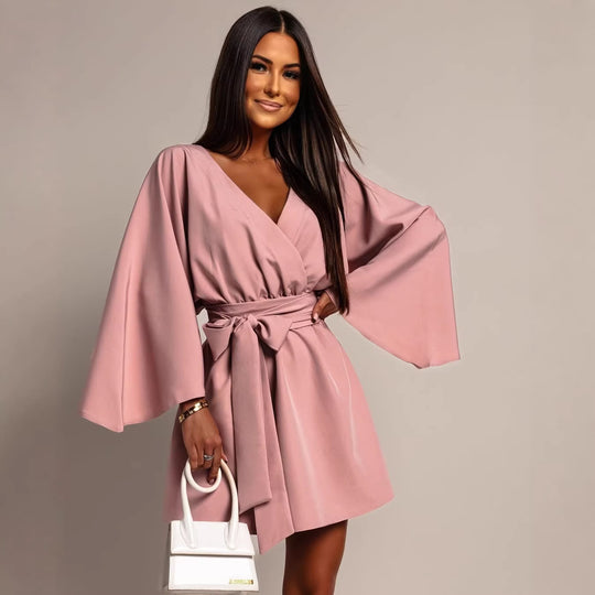 Damen Wickel-Minikleid mit Kimonoärmeln und Taillengürtel Nord Taschen