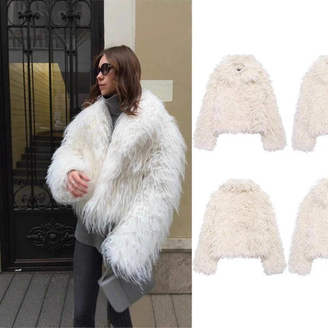 Damen Kurzmantel aus langfaserigem Faux‑Fur mit ausgefranster Shaggy‑Textur und übergroßen Ärmeln Nord Taschen