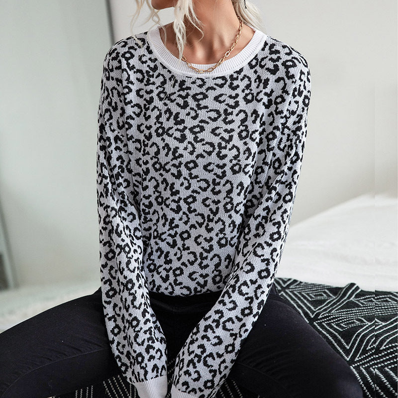 Damen Leichter Strukturstrick-Pullover mit Leoparden-Jacquard und geripptem Rundhalsausschnitt Nord Taschen