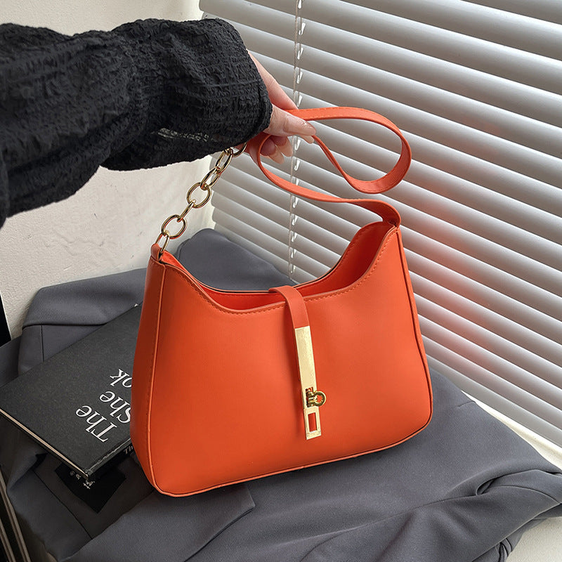 Damen Hobo-Tasche mit strukturiertem Design und schickem goldenen Verschluss Nord Taschen