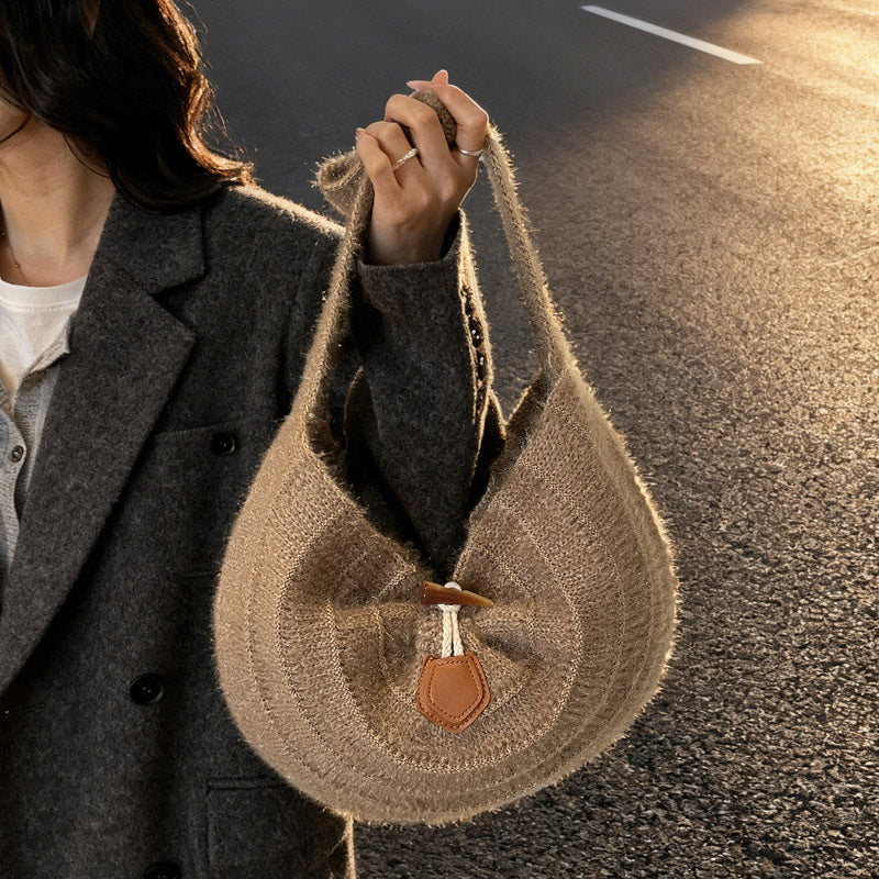 Damen Große Beuteltasche mit strukturiertem Design Nord Taschen