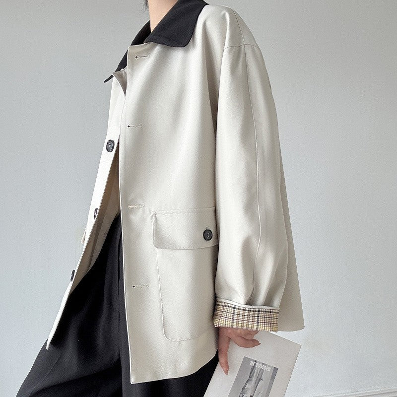 Damen Boxy Kurzjacke im leichten Trenchstil mit Kontrastkragen und kariertem Ärmelaufschlag Nord Taschen