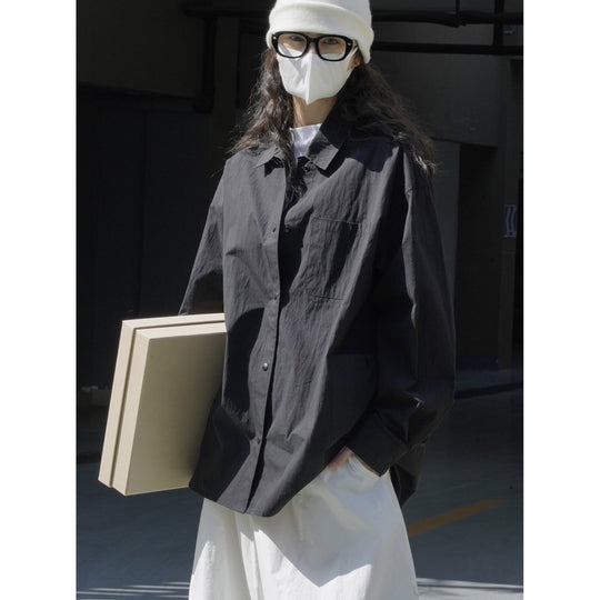 Damen Oversize-Baumwoll-Hemdjacke mit Brusttasche und verlängertem Rückenteil Nord Taschen